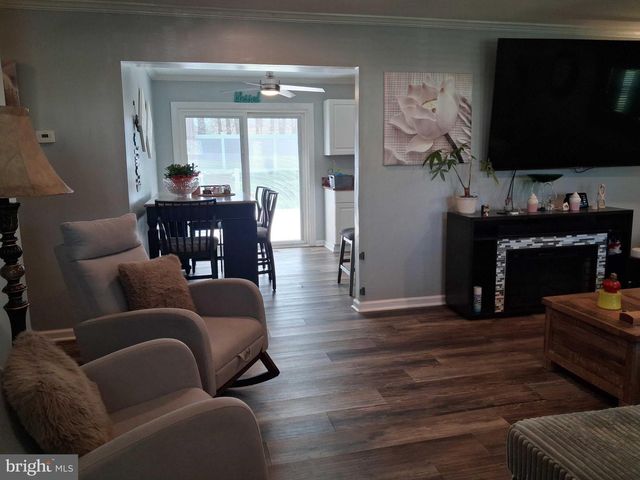 41 EVERGREEN DR, Willingboro, NJ 08046