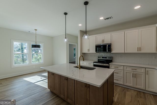 5545 Woodland Drive, Douglasville, GA 30135