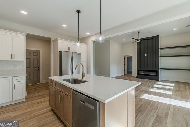 5545 Woodland Drive, Douglasville, GA 30135