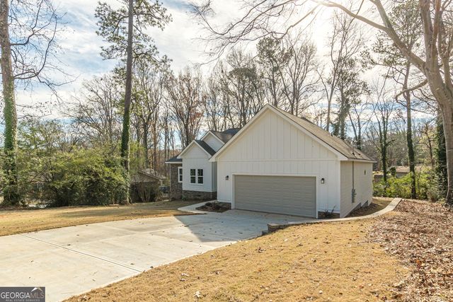 5545 Woodland Drive, Douglasville, GA 30135