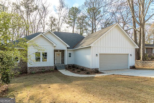 5545 Woodland Drive, Douglasville, GA 30135