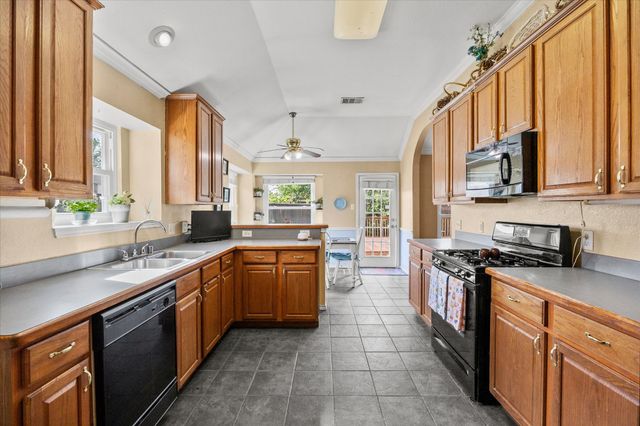 302 Glen Oak Trail, Forney, TX 75126