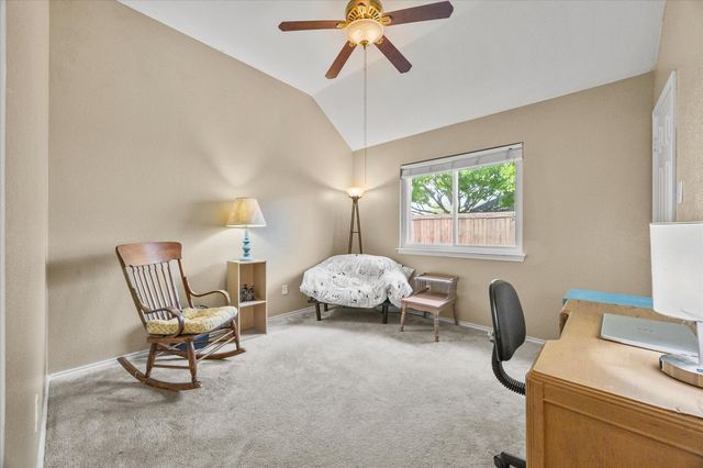 302 Glen Oak Trail, Forney, TX 75126
