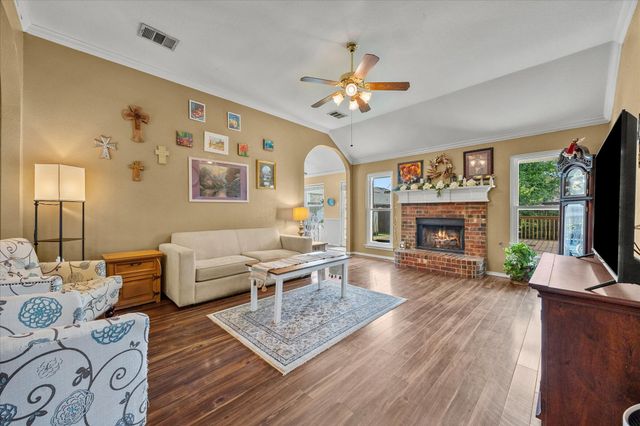 302 Glen Oak Trail, Forney, TX 75126