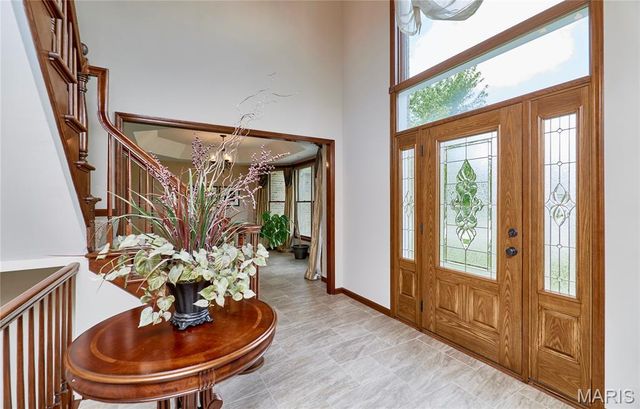 16 Delacroix Place, St Charles, MO 63303