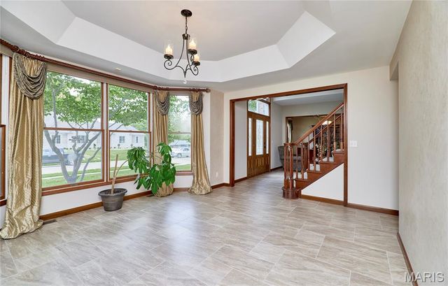 16 Delacroix Place, St Charles, MO 63303