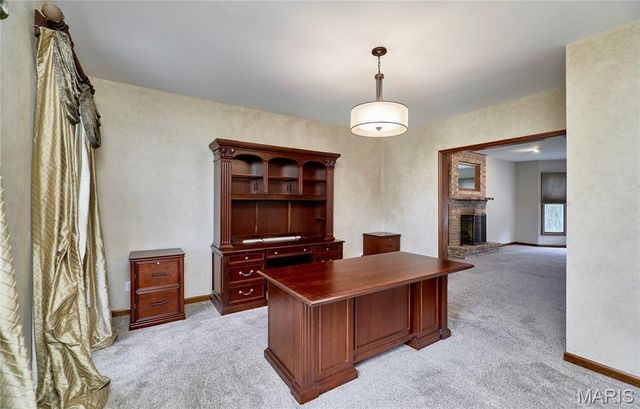16 Delacroix Place, St Charles, MO 63303
