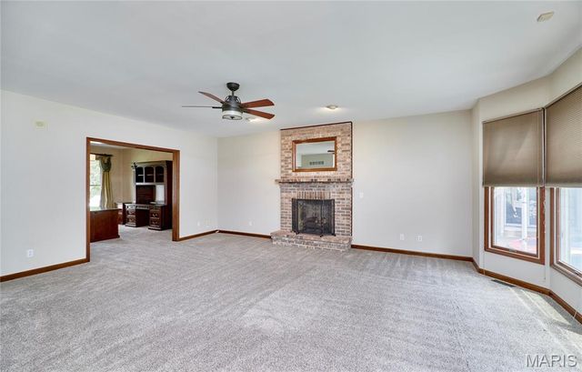 16 Delacroix Place, St Charles, MO 63303