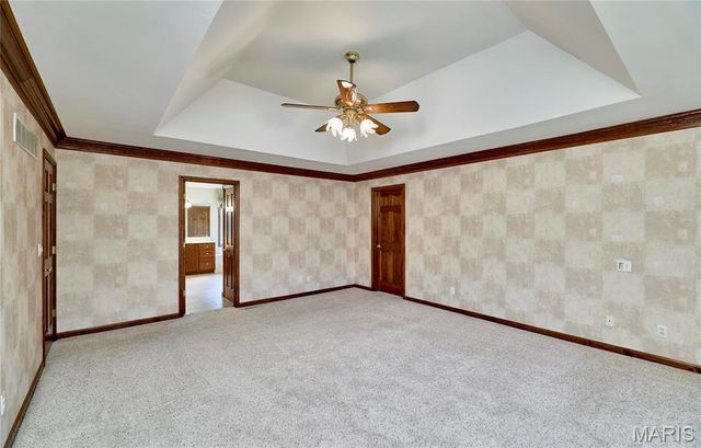16 Delacroix Place, St Charles, MO 63303
