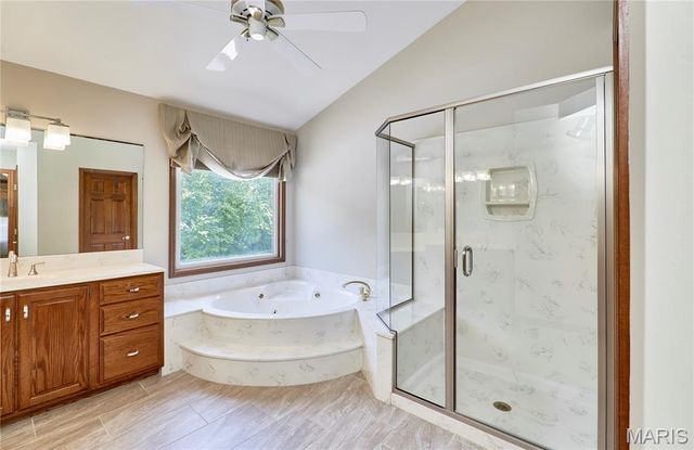 16 Delacroix Place, St Charles, MO 63303