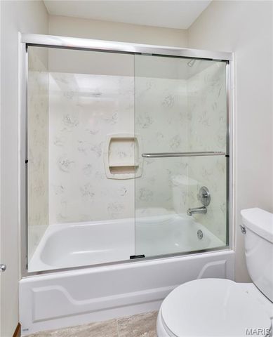 16 Delacroix Place, St Charles, MO 63303