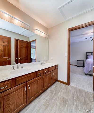 16 Delacroix Place, St Charles, MO 63303