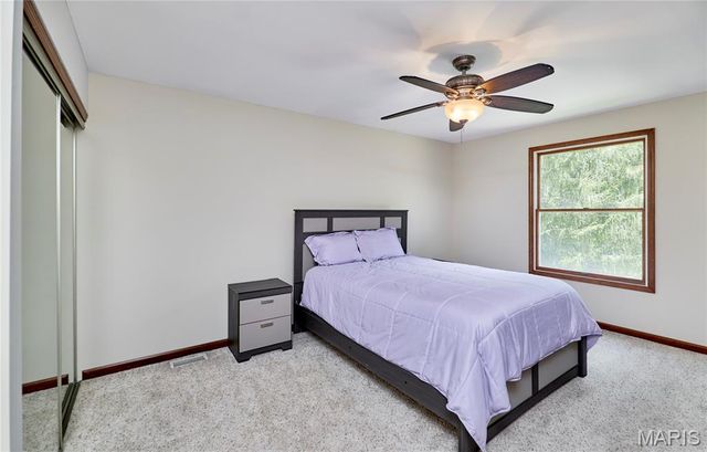 16 Delacroix Place, St Charles, MO 63303