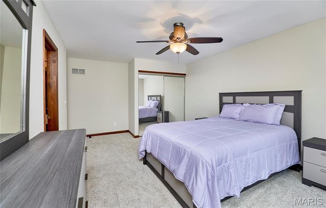 16 Delacroix Place, St Charles, MO 63303