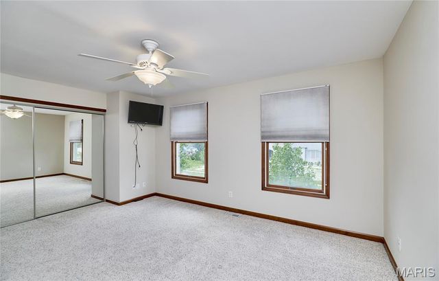 16 Delacroix Place, St Charles, MO 63303