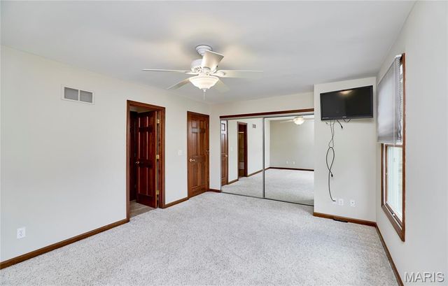 16 Delacroix Place, St Charles, MO 63303