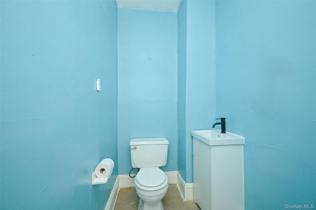 18806 Mangin Avenue, Saint Albans, NY 11412