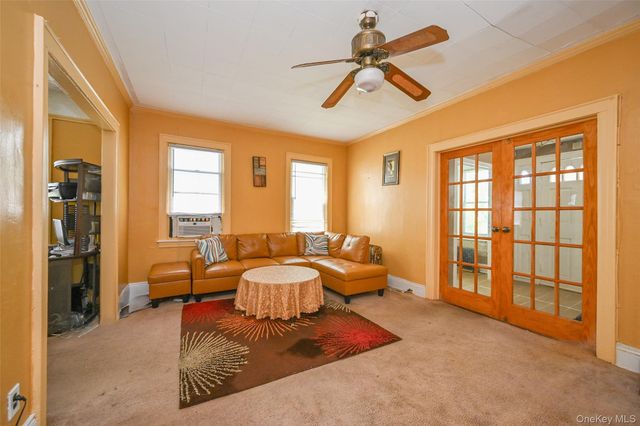 18806 Mangin Avenue, Saint Albans, NY 11412