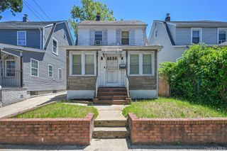 18806 Mangin Avenue, Saint Albans, NY 11412