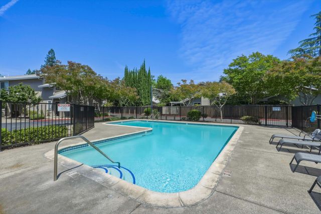 4705 Courtland Lane, Carmichael, CA 95608