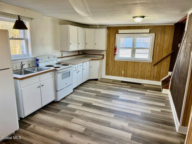1141 County Route 24, Granville, NY 12832