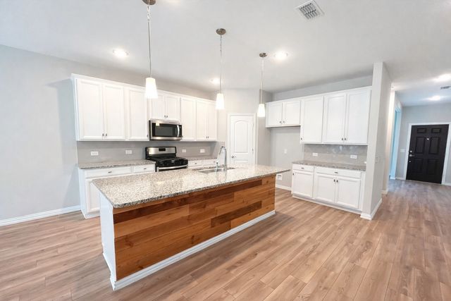 215 Hadley Lane, Fate, TX 75087