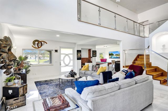 3061 SW 117th Ave, Davie, FL 33330