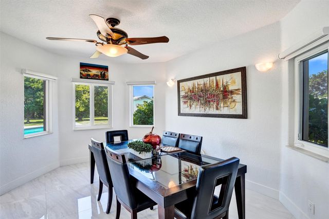 3061 SW 117th Ave, Davie, FL 33330