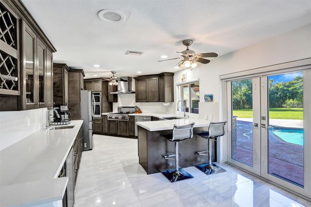 3061 SW 117th Ave, Davie, FL 33330