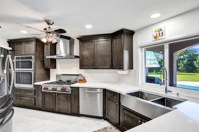 3061 SW 117th Ave, Davie, FL 33330