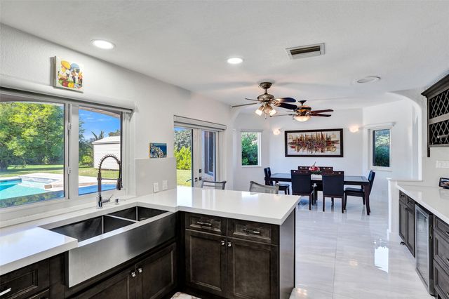 3061 SW 117th Ave, Davie, FL 33330