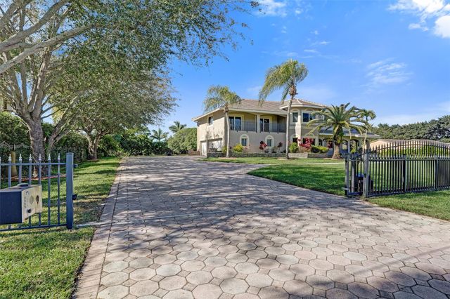 3061 SW 117th Ave, Davie, FL 33330