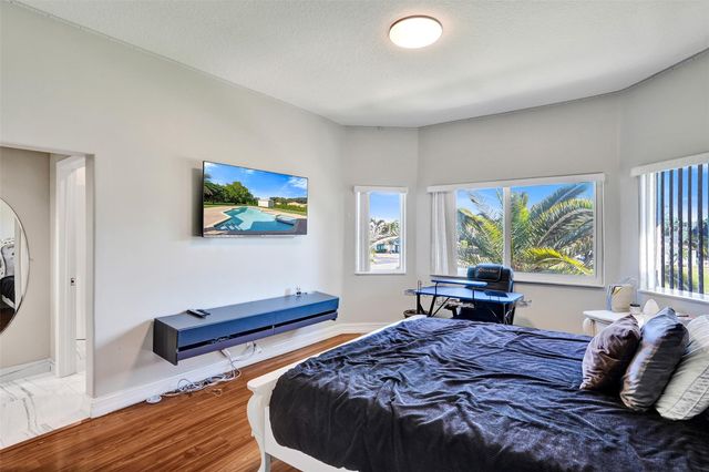 3061 SW 117th Ave, Davie, FL 33330