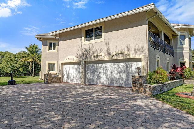3061 SW 117th Ave, Davie, FL 33330
