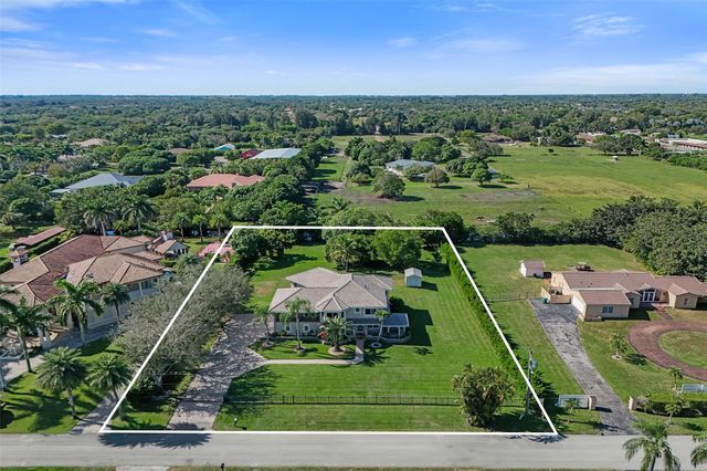 3061 SW 117th Ave, Davie, FL 33330