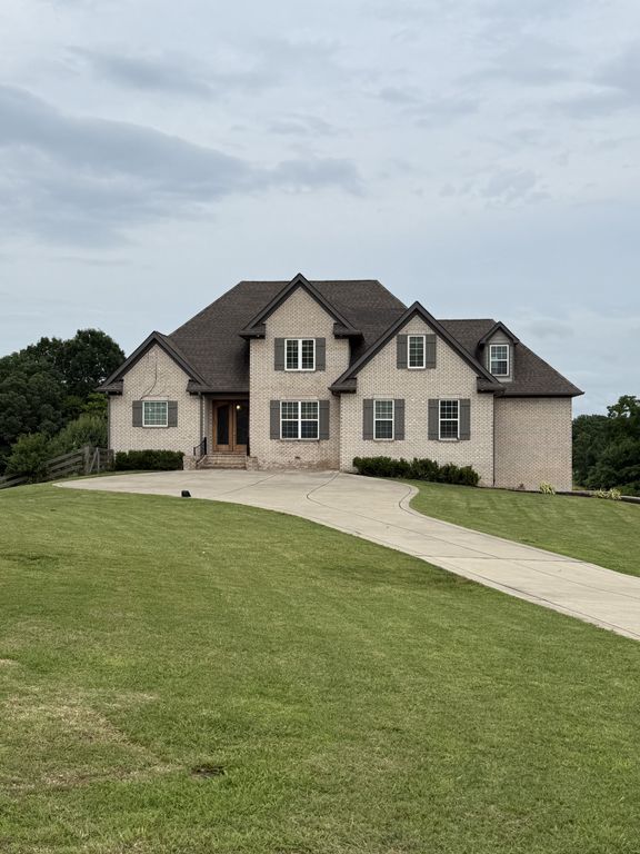 122 Riverwood Dr, Hendersonville, TN 37075
