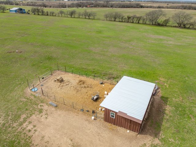 325 HCR 4264, Bynum, TX 76631