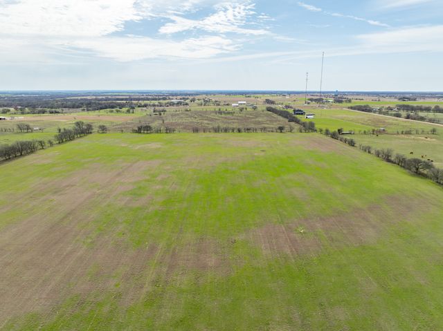 325 HCR 4264, Bynum, TX 76631