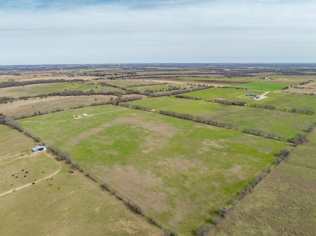 325 HCR 4264, Bynum, TX 76631