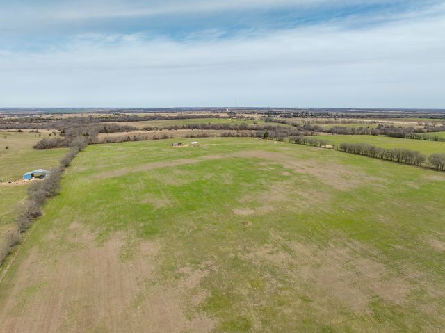 325 HCR 4264, Bynum, TX 76631