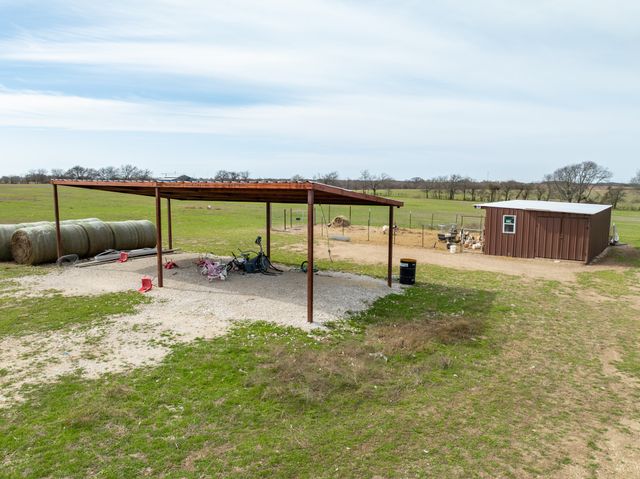 325 HCR 4264, Bynum, TX 76631