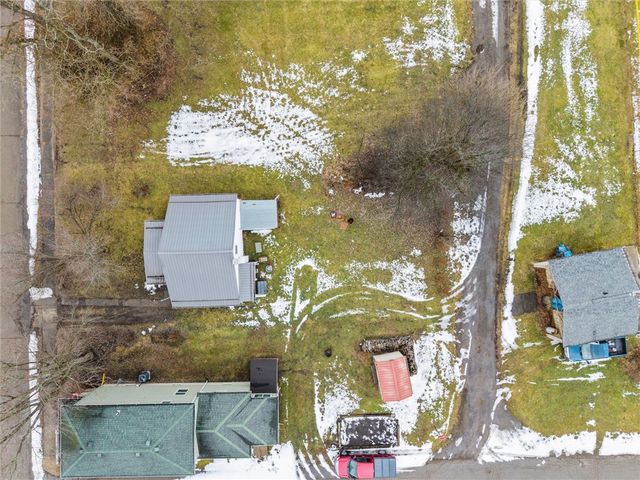 304 S Liberty St, New Castle, PA 16102