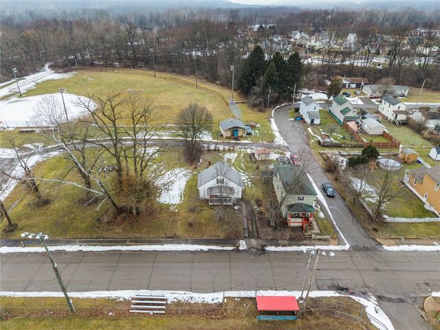 304 S Liberty St, New Castle, PA 16102