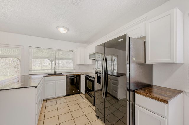 6345 Dorchester Trail, North Richland Hills, TX 76182