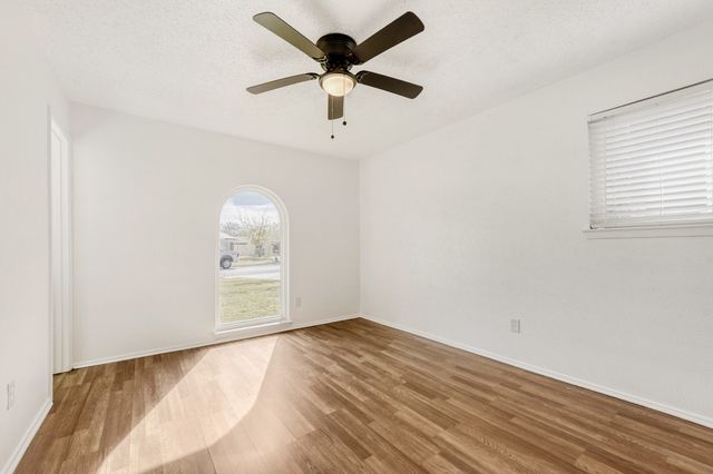 6345 Dorchester Trail, North Richland Hills, TX 76182