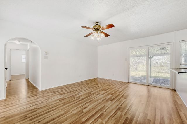 6345 Dorchester Trail, North Richland Hills, TX 76182