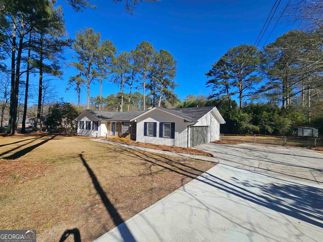 683 Ginger Cake Road, Fayetteville, GA 30214