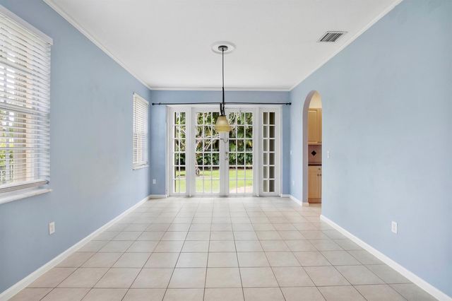 6370 Stonehurst Circle, Lake Worth, FL 33467