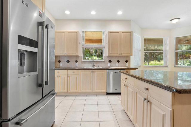6370 Stonehurst Circle, Lake Worth, FL 33467