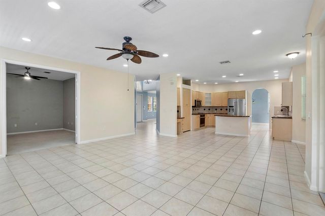 6370 Stonehurst Circle, Lake Worth, FL 33467